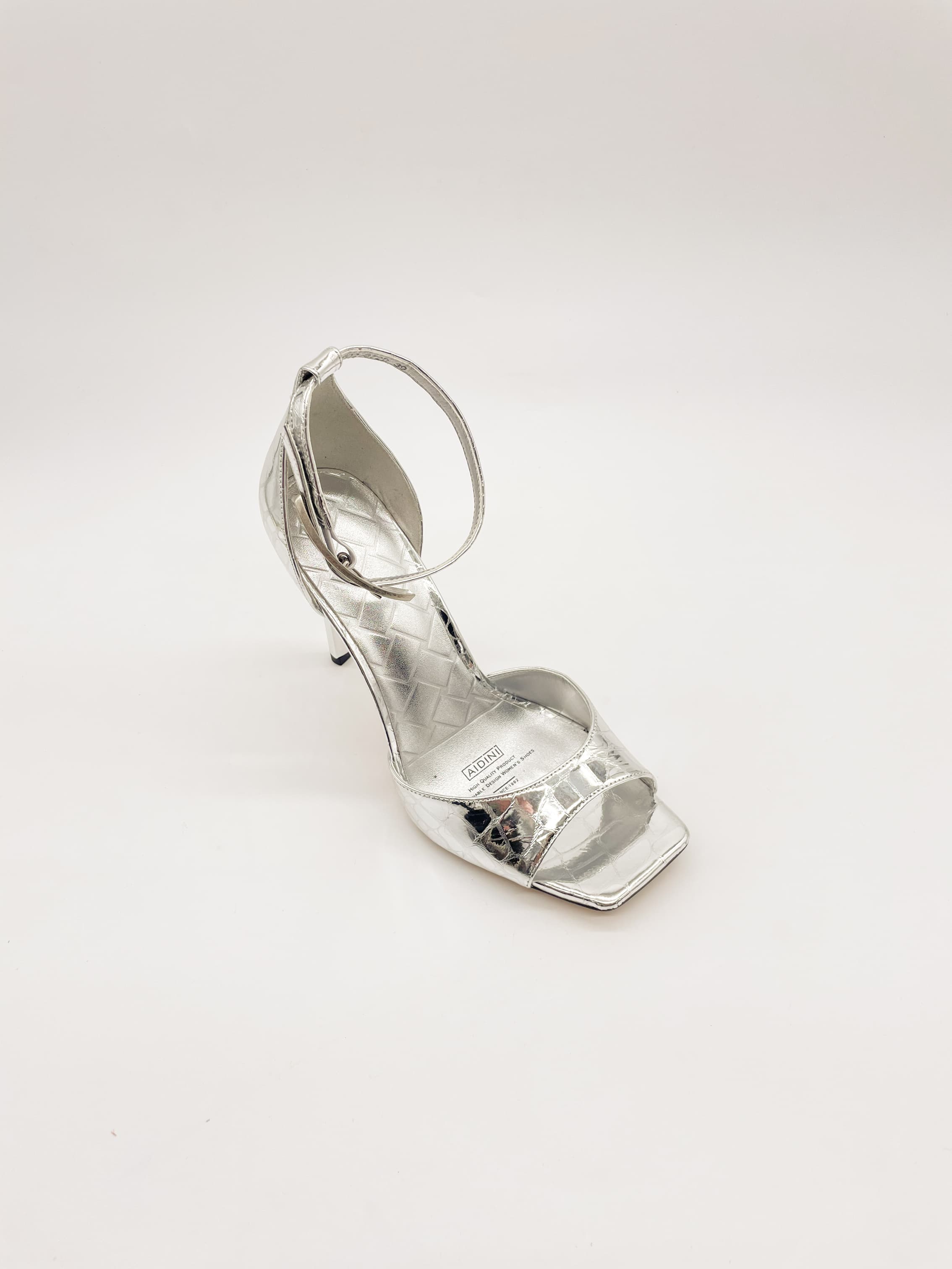 Босоножки жен. "Aidini" 5122-502-872D (серебро,кожа)